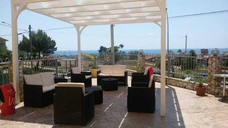 Hotel Paradiso Falerna Εξωτερικό φωτογραφία