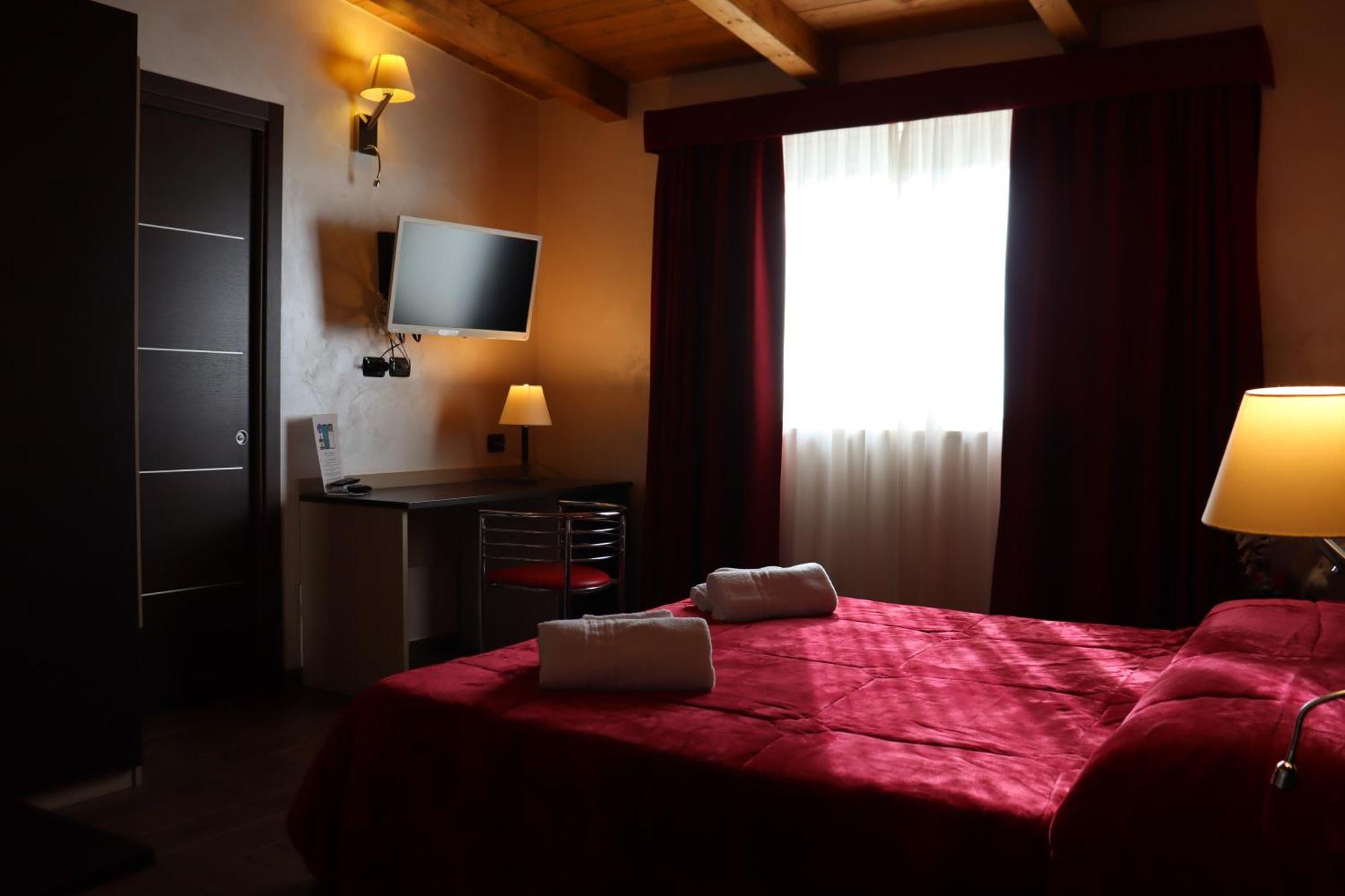 Hotel Paradiso Falerna Εξωτερικό φωτογραφία